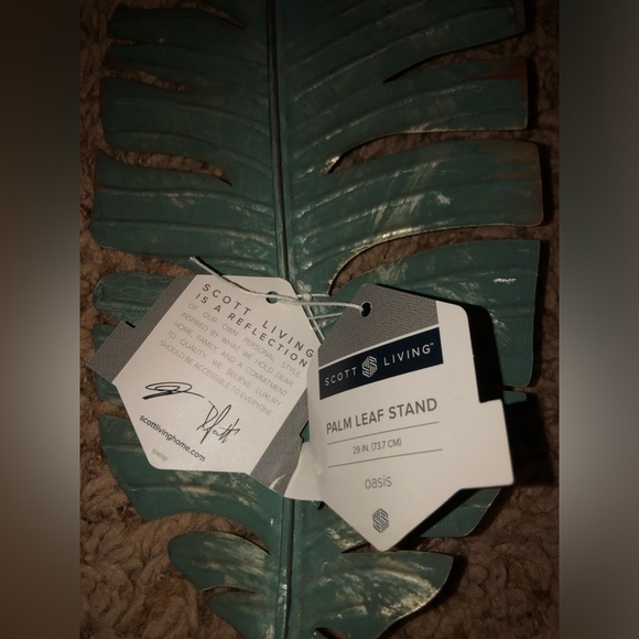Scott brothers Scott living palm leaf stand preowned condition see photos rustic - Picture 9 of 11